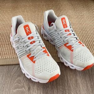 On Running Cloudswift Size 9 Mens - worn once!